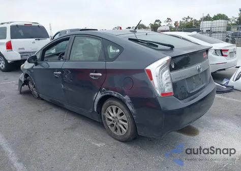 2012 Toyota Prius Plug-In z USA, uszkodzony, nr VIN JTDKN3DP8C3015254